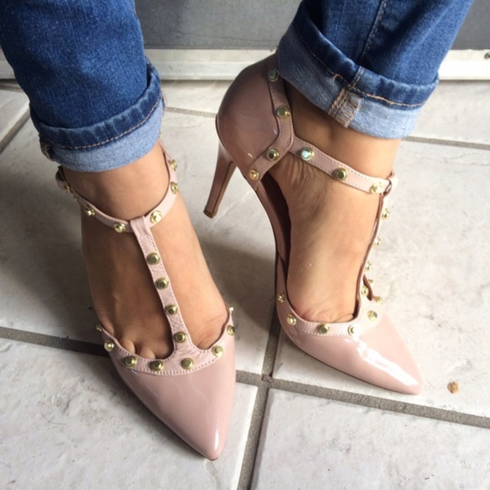 Halogen stud heels in blush (Valentino Rockstud)